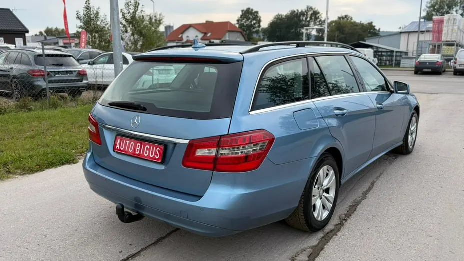 MERCEDES-BENZ E Klasa -