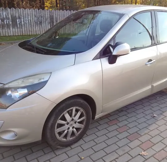 RENAULT Scenic Megane Scenic 1.9 dCi RT (klm)