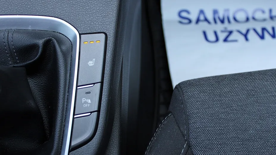 HYUNDAI i30 i30 1.5 T-GDI 48V Smart