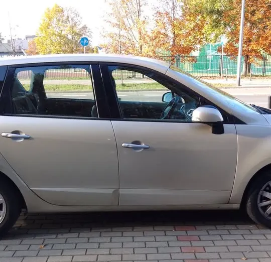 RENAULT Scenic Megane Scenic 1.9 dCi RT (klm)