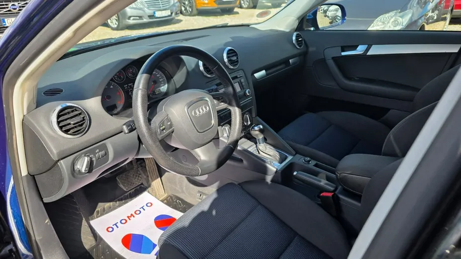 AUDI A3 Sportback -