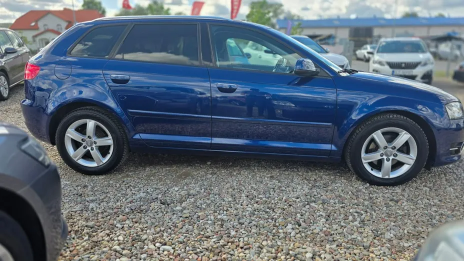 AUDI A3 Sportback -
