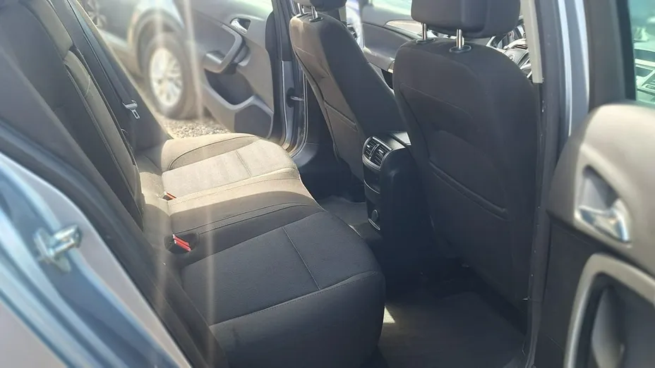 OPEL Insignia -