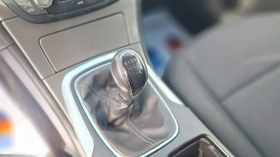 OPEL Insignia -