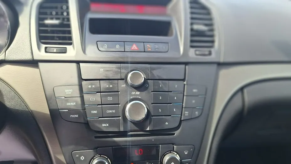 OPEL Insignia -