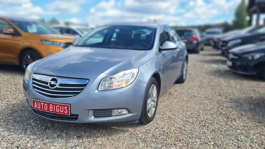 OPEL Insignia -