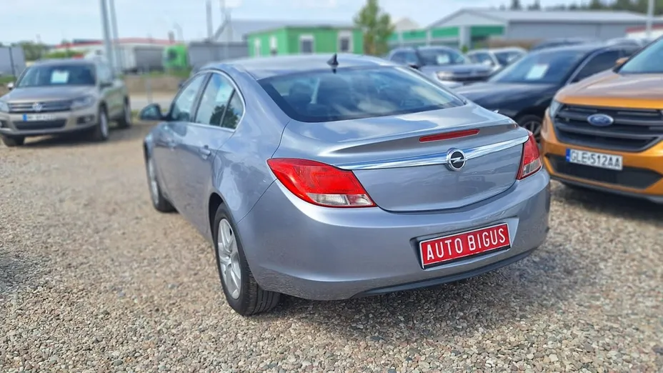 OPEL Insignia -