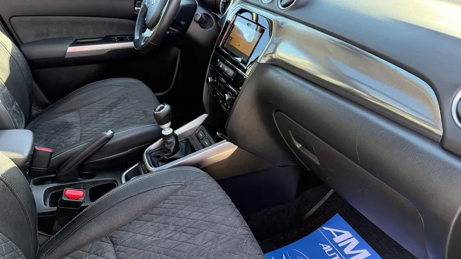 SUZUKI Vitara -