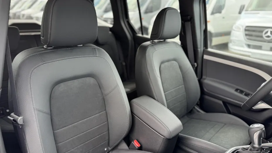 MERCEDES-BENZ T klasa T 180 Progressive aut Nowy