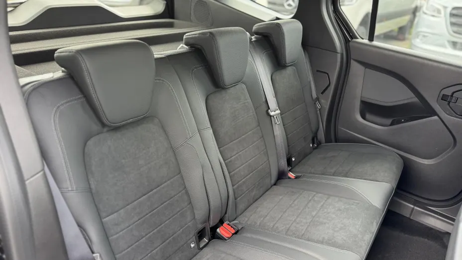 MERCEDES-BENZ T klasa T 180 Progressive aut Nowy