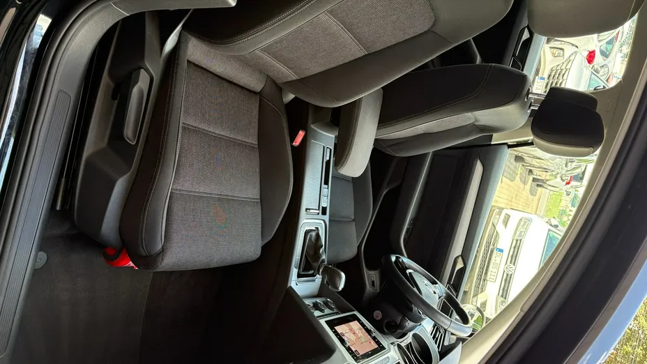 VOLKSWAGEN Passat -