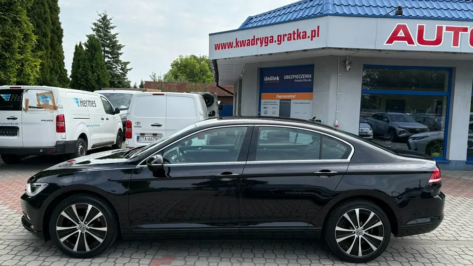 VOLKSWAGEN Passat -