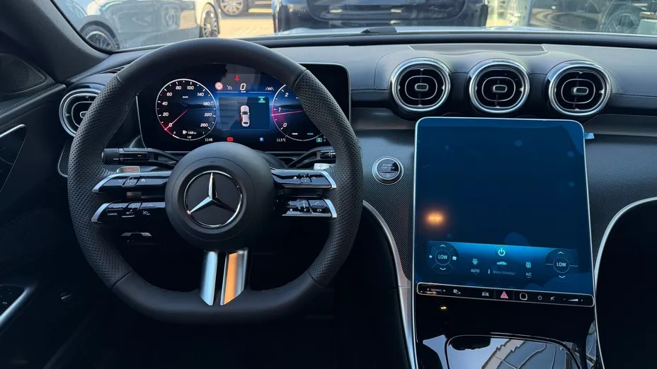 MERCEDES-BENZ C Klasa C 220 d mHEV 4-Matic AMG