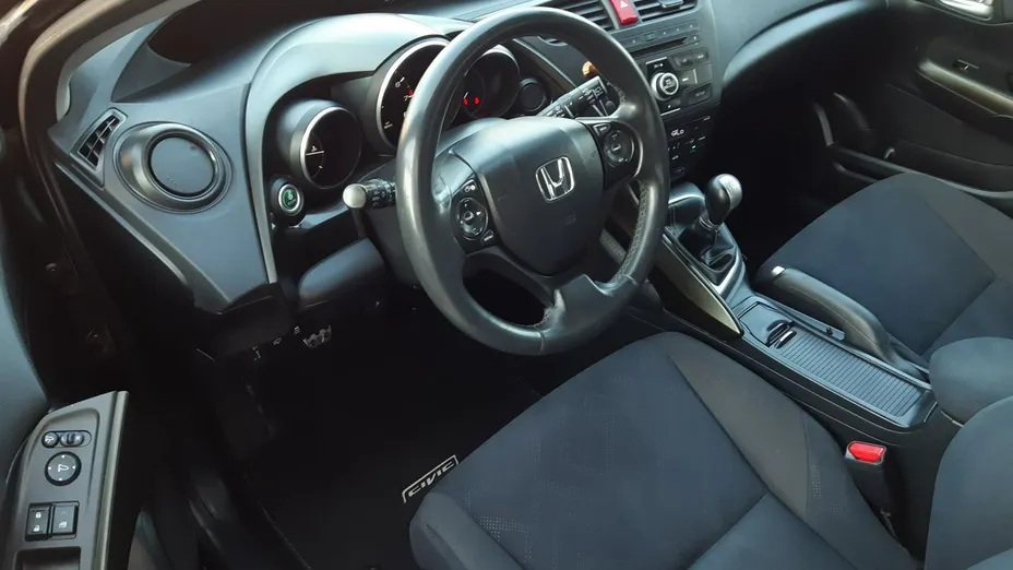 HONDA Civic -