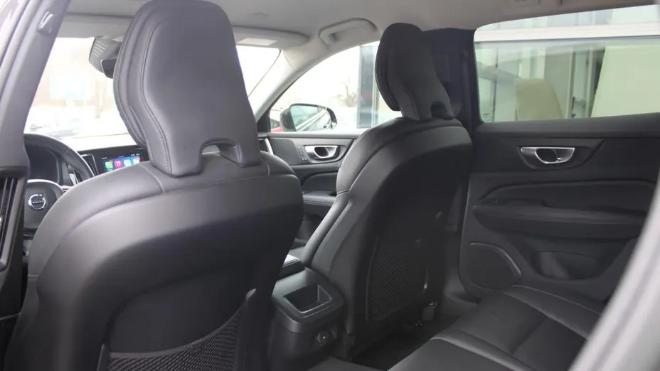 VOLVO V60 V60 B4 D Plus Dark aut