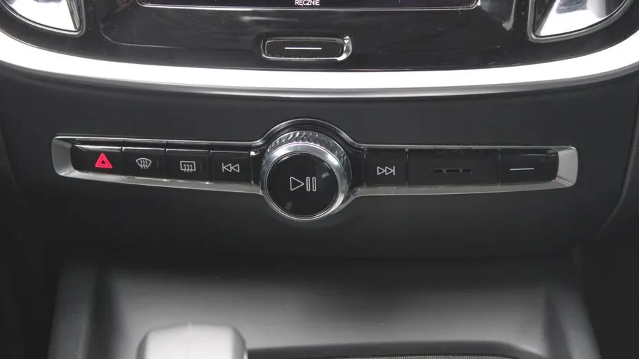 VOLVO V60 V60 B4 D Plus Dark aut