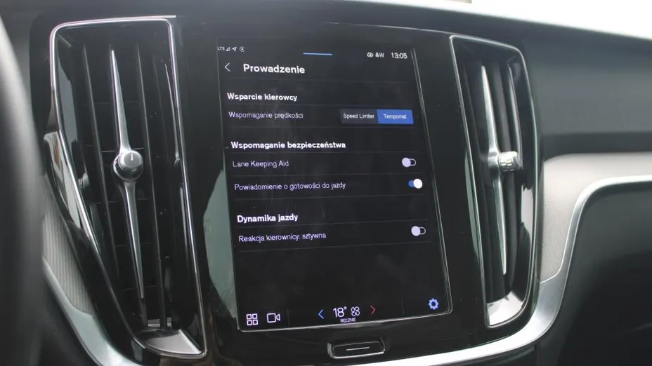 VOLVO V60 V60 B4 D Plus Dark aut