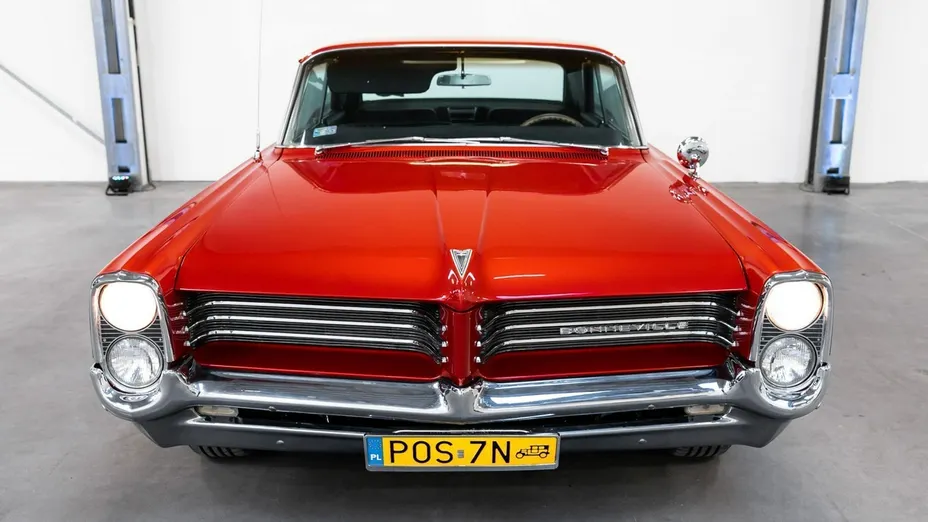 PONTIAC Bonneville -