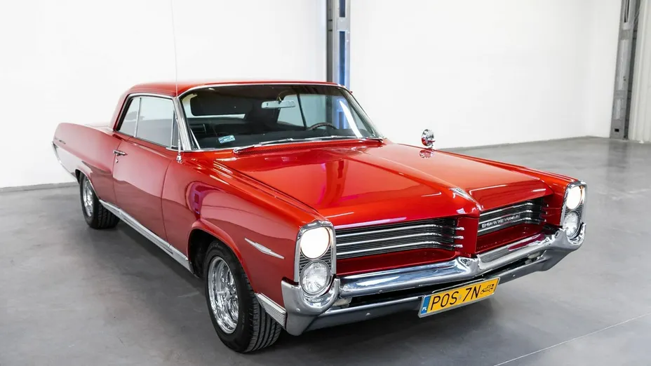 PONTIAC Bonneville -