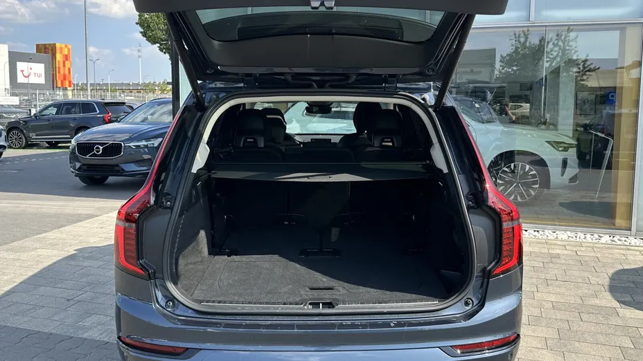 VOLVO XC90 XC90 T8 AWD Plug-In Hybrid Ultra Dark 7os aut