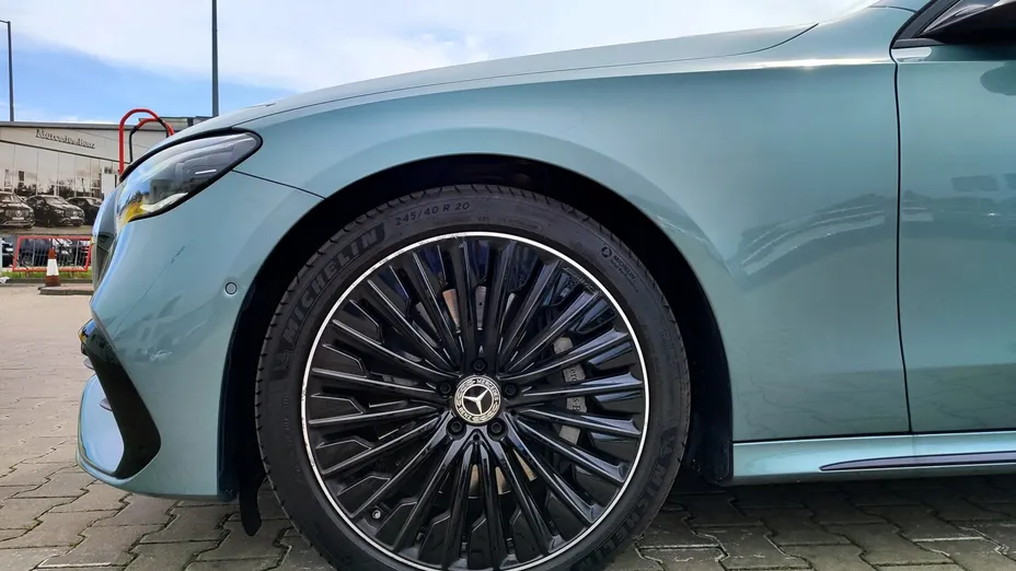 MERCEDES-BENZ E Klasa E 220 d mHEV Exclusive 9G-Tronic