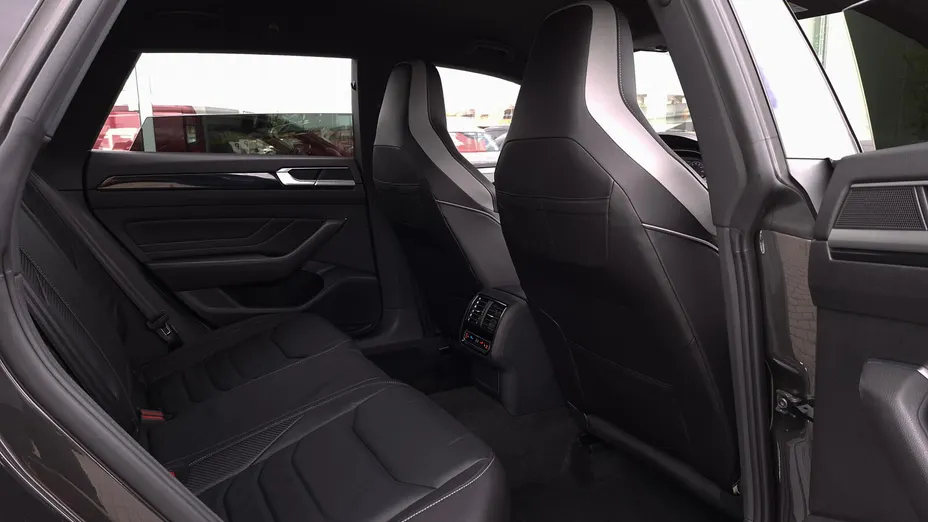 VOLKSWAGEN Arteon Arteon 2.0 TDI 4Motion R-Line DSG