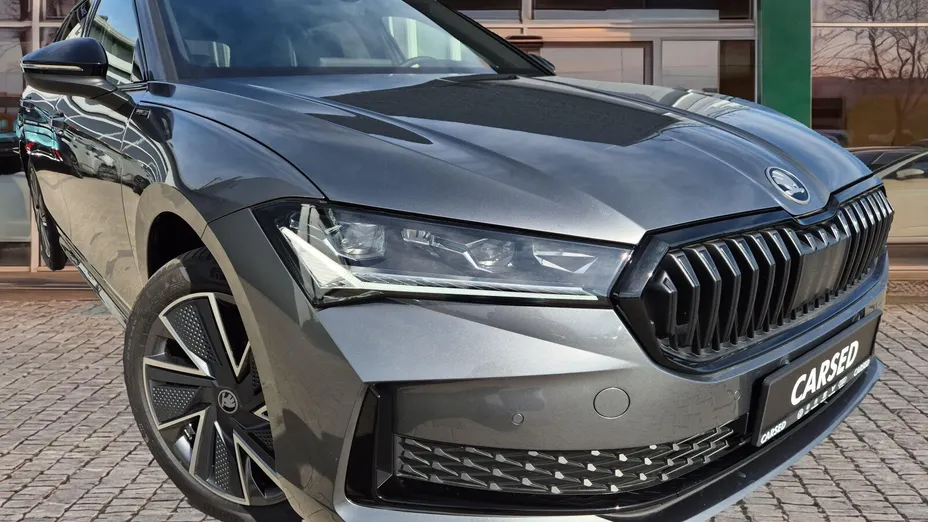 SKODA Superb Superb 2.0 TSI Sportline DSG Nowy