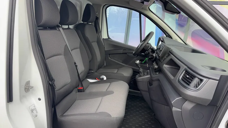 RENAULT Trafic -