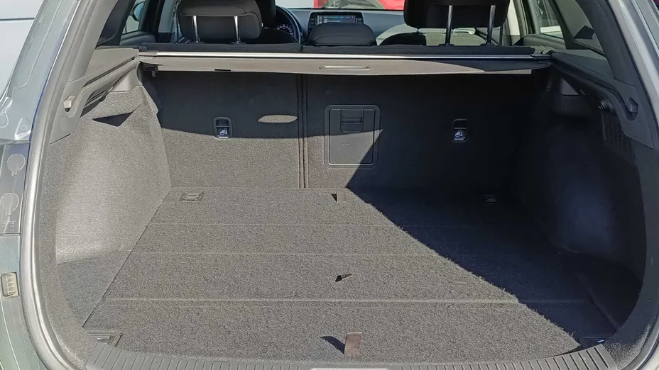 HYUNDAI i30 i30 1.5 T-GDI 48V Smart