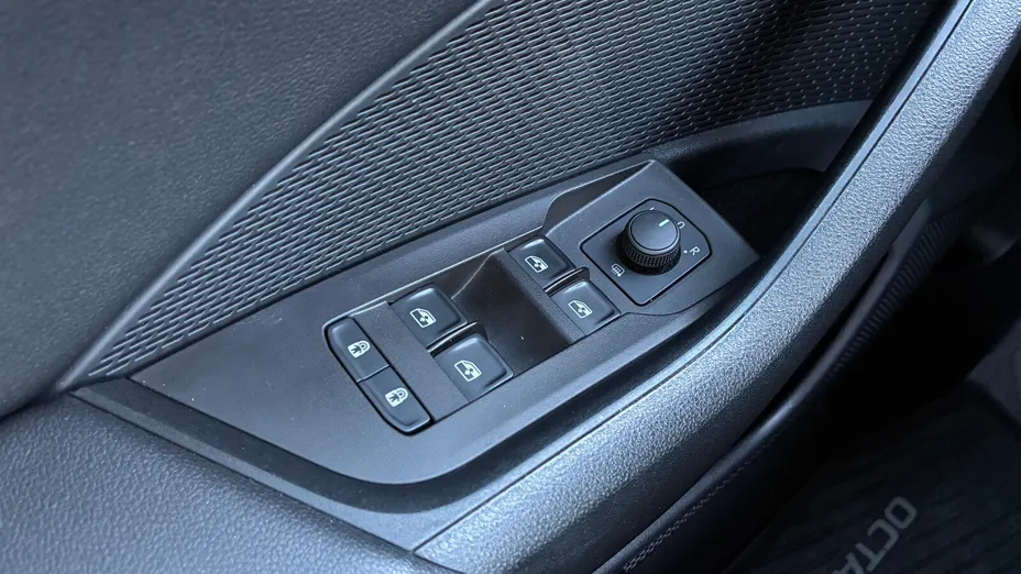 SKODA Octavia -