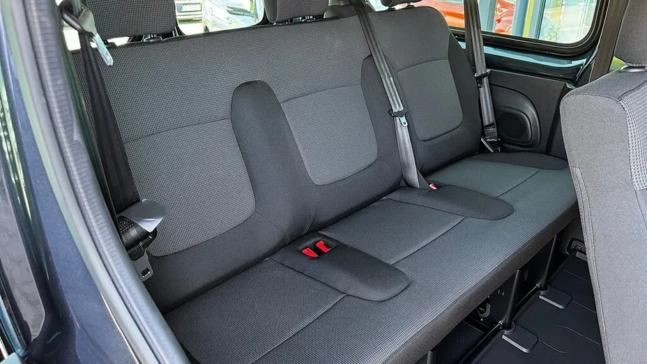 RENAULT Trafic Trafic 2.0 dCi L2H1 HD Extra