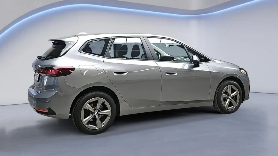 BMW Seria 2 218i aut