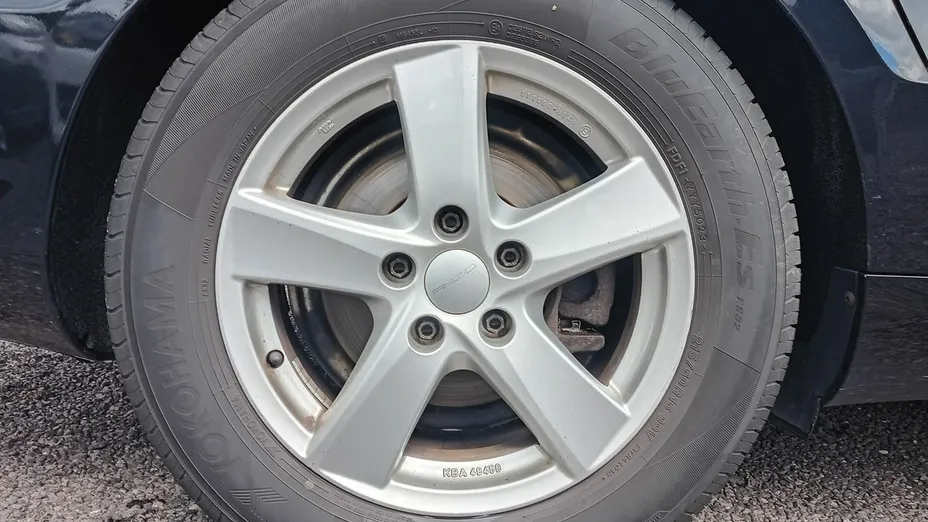 VOLKSWAGEN Passat -