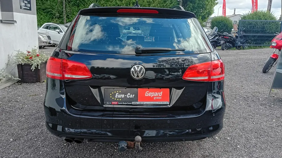 VOLKSWAGEN Passat -