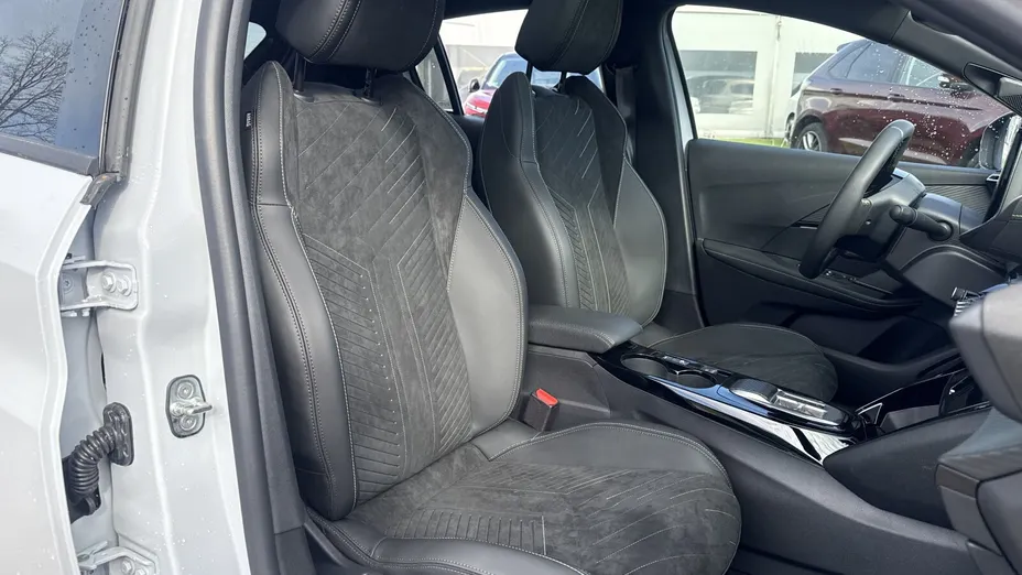 PEUGEOT 208 208 1.2 mHEV GT Nowy