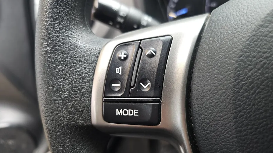 TOYOTA Yaris Yaris 1.5 Active