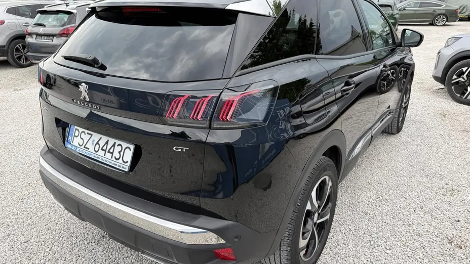 PEUGEOT 3008 -