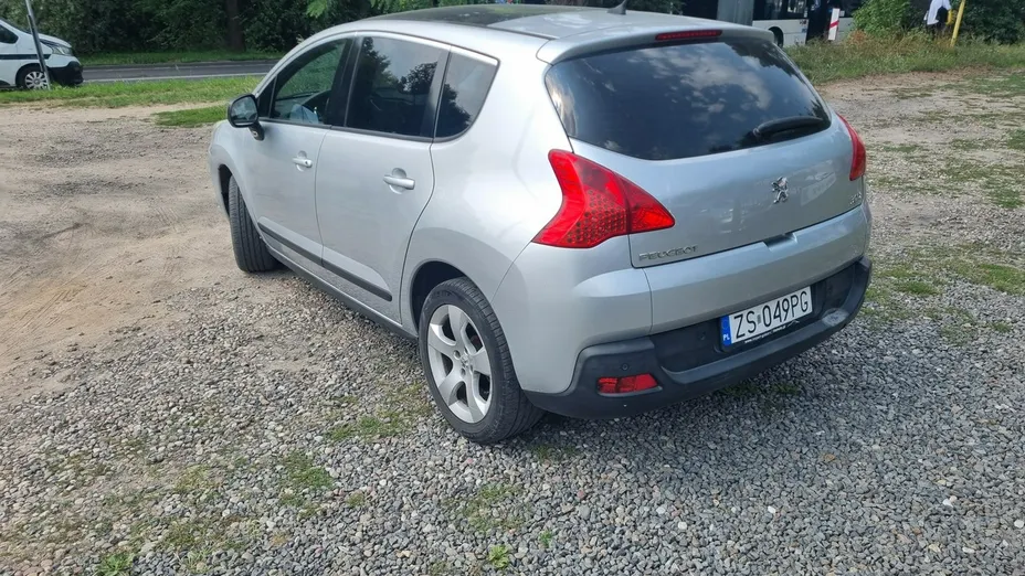 PEUGEOT 3008 -