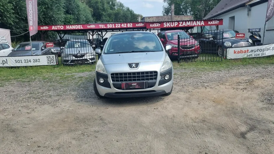 PEUGEOT 3008 -