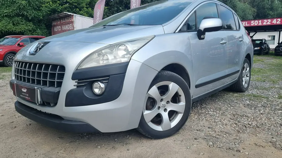 PEUGEOT 3008 -