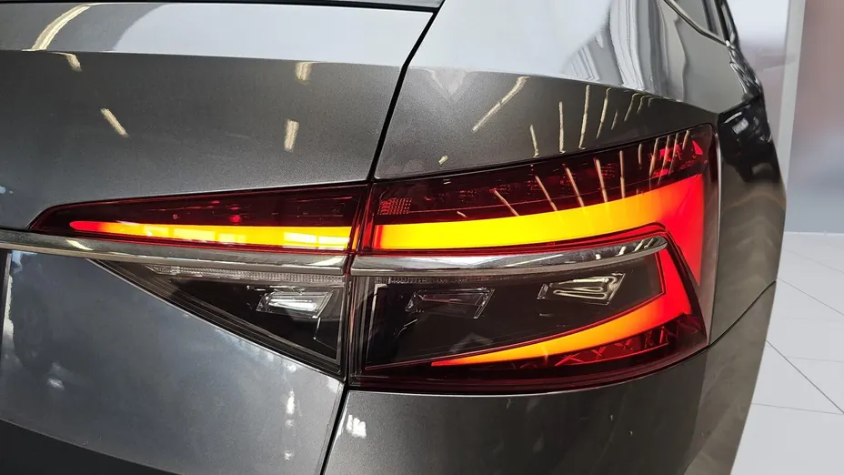 SKODA Superb Superb 2.0 TDI SCR Style DSG