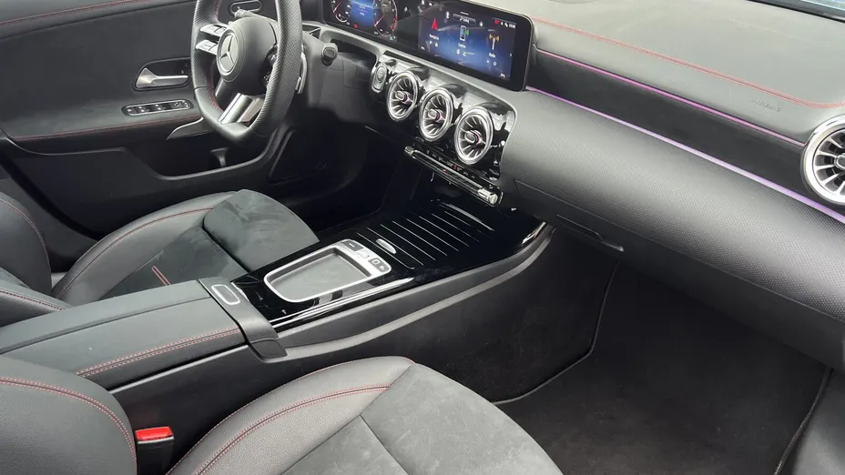 MERCEDES-BENZ CLA CLA 200 mHEV AMG Line 7G-DCT