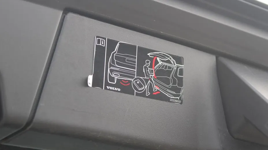 VOLVO V90 V90 B4 D Plus Dark aut