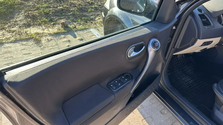 RENAULT Megane -