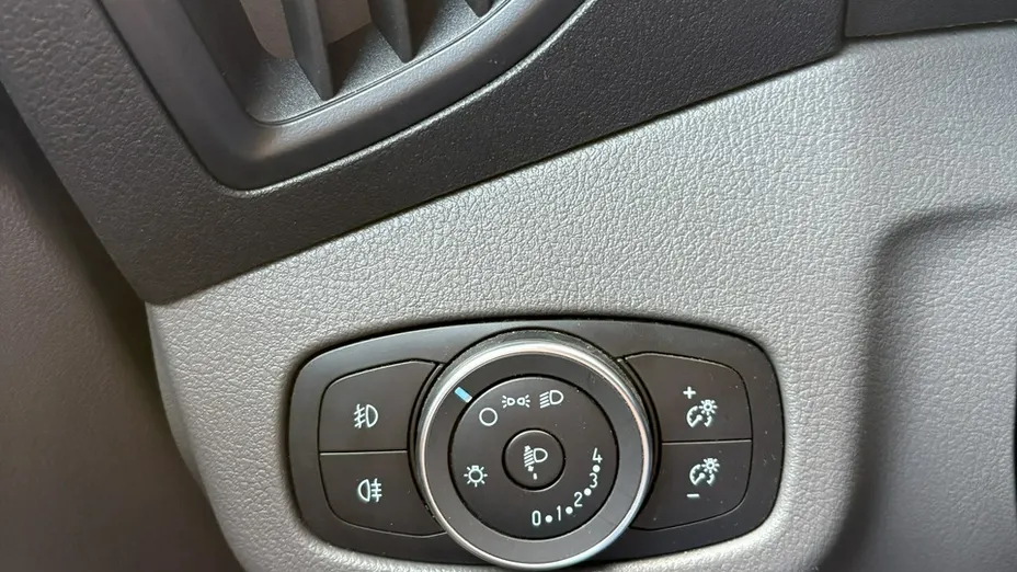 FORD Transit Connect -