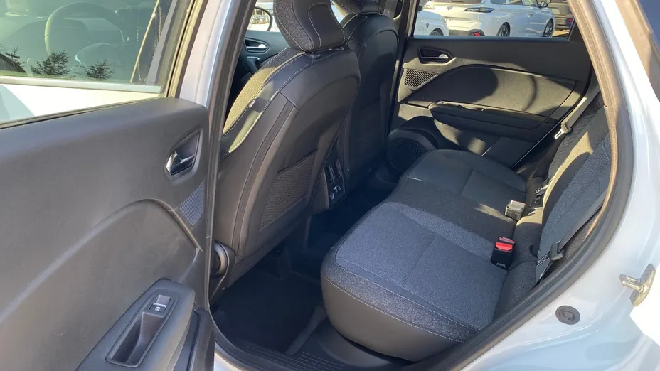 MITSUBISHI Grandis Grandis 1.3T mHEV Intense Style Cold DCT Nowy