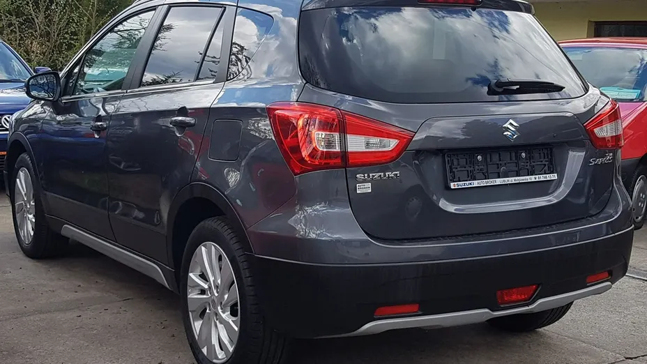 SUZUKI S-Cross -