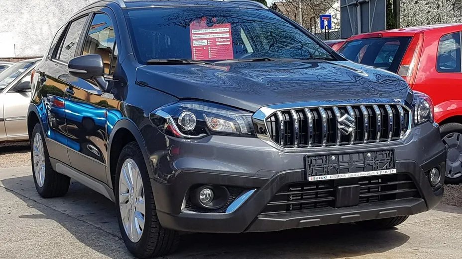 SUZUKI S-Cross -