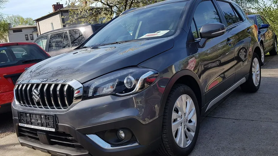 SUZUKI S-Cross -