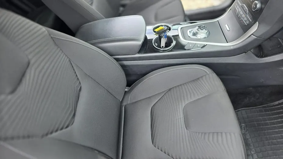FORD S-MAX -